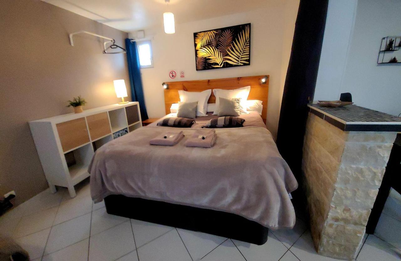 Ravissant Studio Prive 2 Pieces "Le Cosy" Tout Equipe Monchy-Saint-Eloi Экстерьер фото